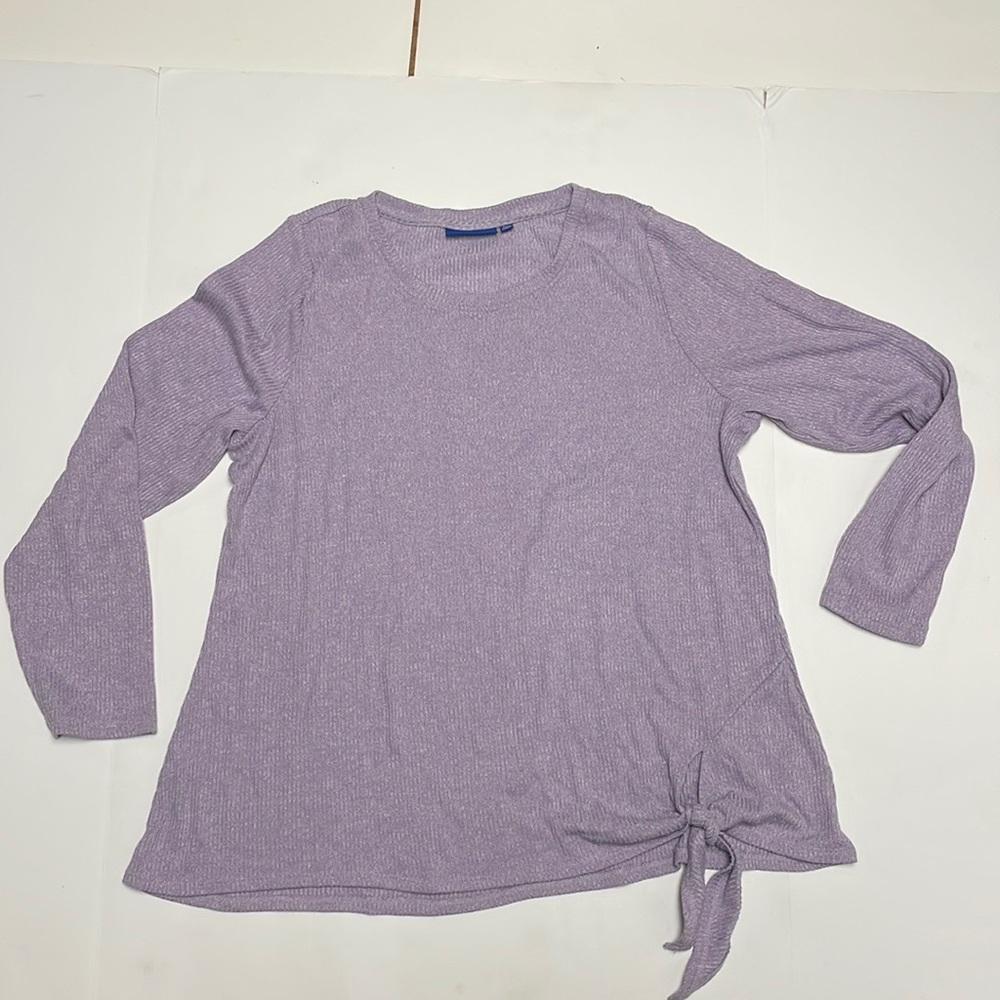 Women’s Apt. 9 light weight soft long sleeve top xxl knot on bottom